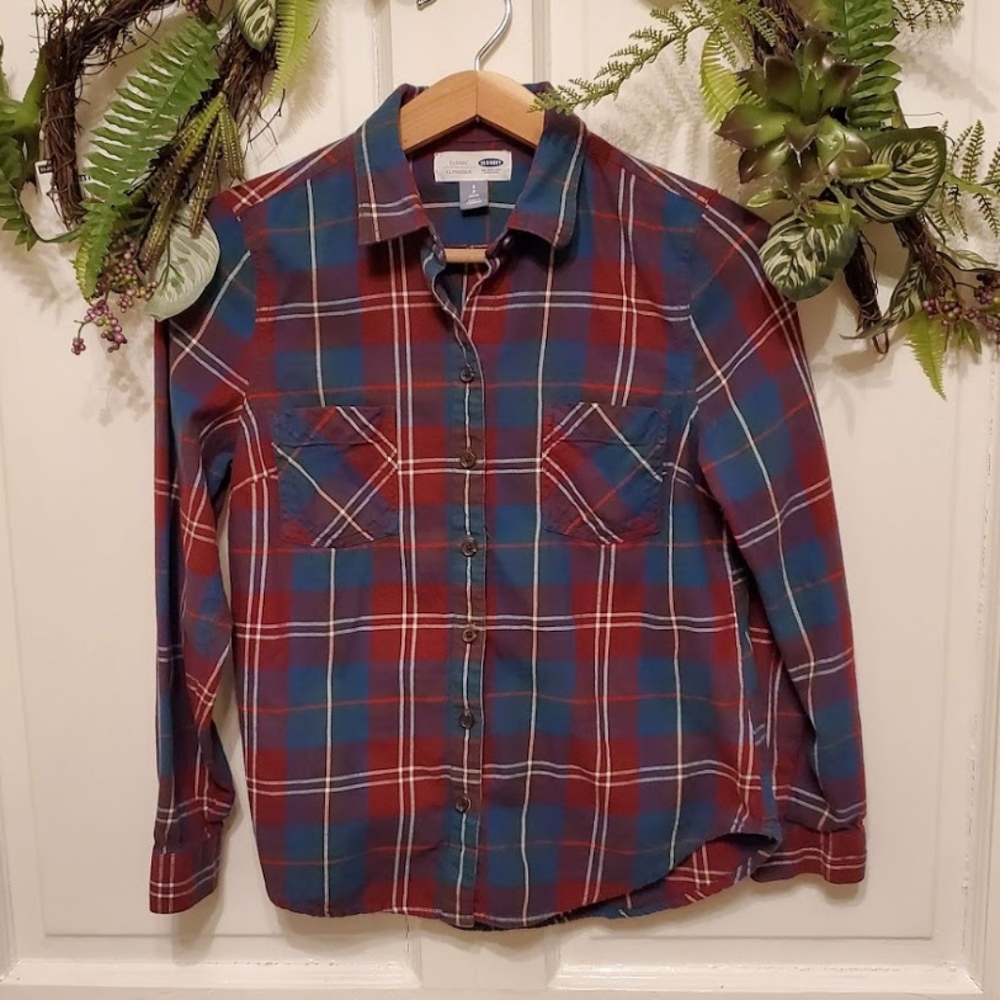 Bundle - 5 Button Down Tops - Picture 4 of 5